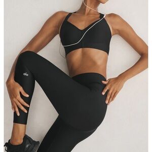 ALO Yoga Women's Black Sports Leggings